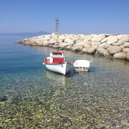 Appartement Agali 2 Superior Mezonet Front Of The Sea Akrogiali