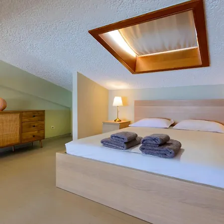 Agali 2 Superior Mezonet Front Of The Sea