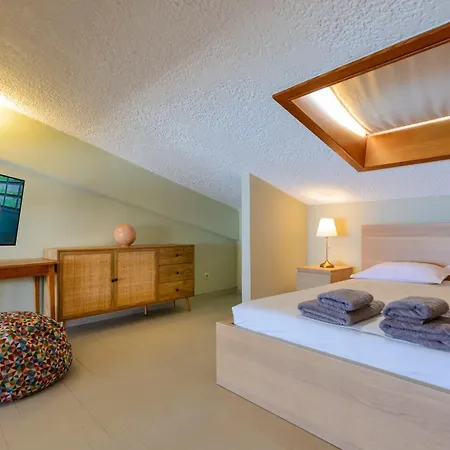 Apartment Agali 2 Superior Mezonet Front Of The Sea *