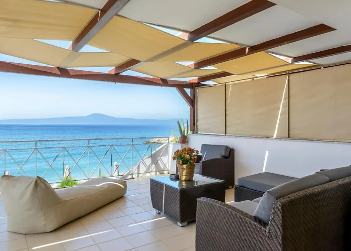 Agali 2 Superior Mezonet Front Of The Sea Apartamento